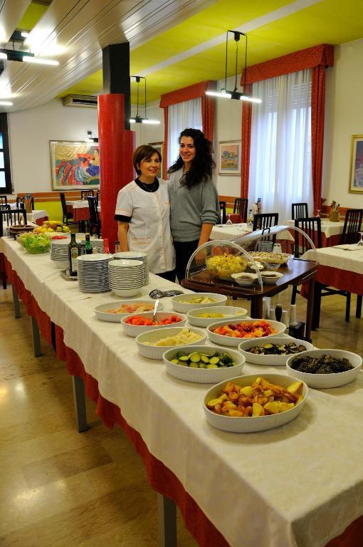 מונטבלונה Albergo San Remo מראה חיצוני תמונה